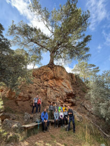 El grupo, formado por 16 participantes, recorrió esta espectacular ruta turolense guiados por el biólogo y anillador Deme Vidal, quien ofreció explicaciones sobre la geología, botánica y fauna del entorno